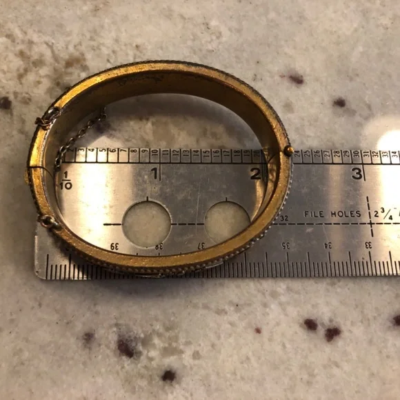 Antique Victorian Wedding Set of Ornate Matching Hinged Bangles - Picture 6 of 6